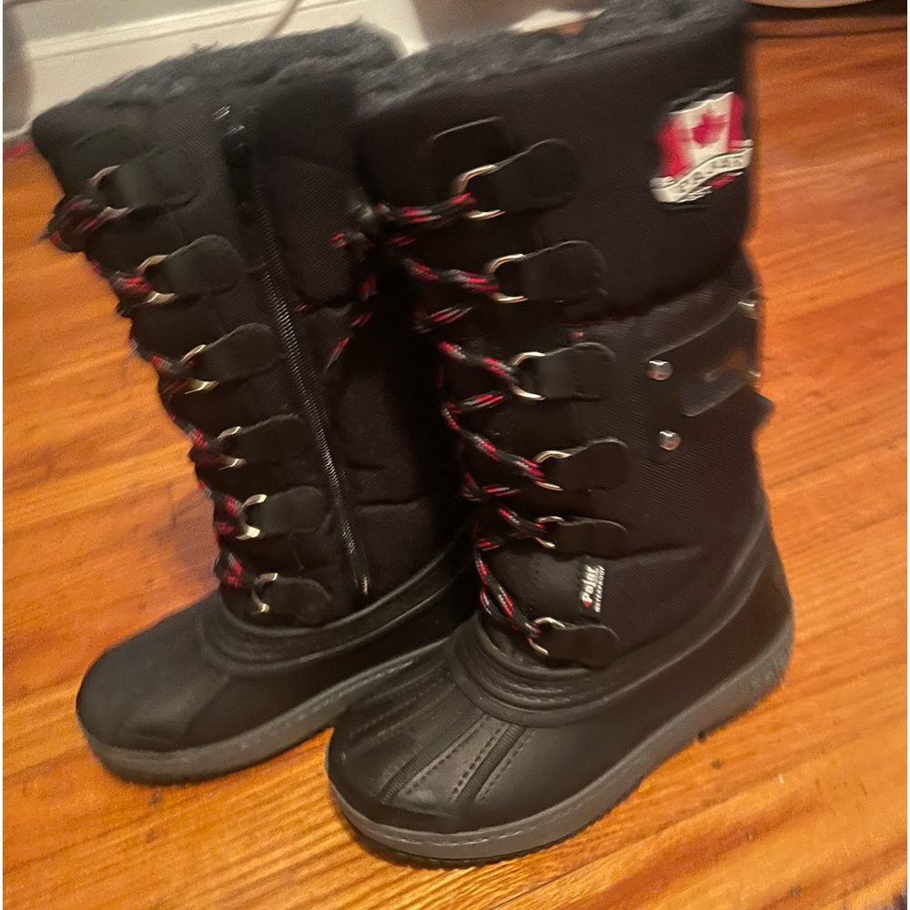 Kids size 13 Black Pajar Snow Boots